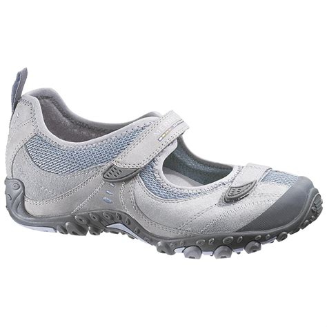 Constructed with rich full grain leather, this mary jane has beautiful button details for an appealing look and a breathable mesh and leather lining with M-Select FRESH odor control to keep it odor free. . Merrell mary jane